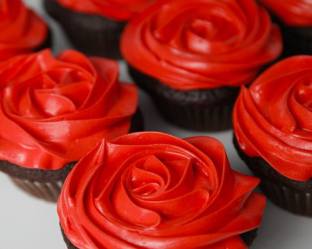 12cupcakeschocolaterojos