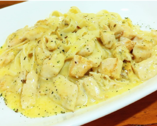 FettucciniAlfredoPollo